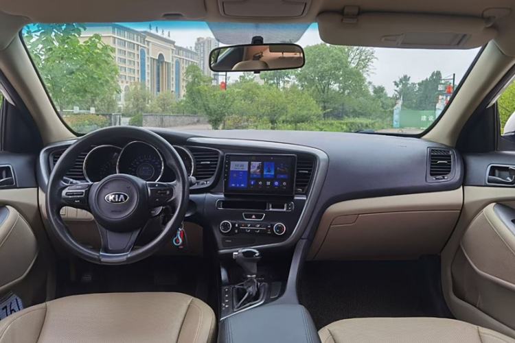Used Kia K5 2015 2.0L Automatic GL Interior 1