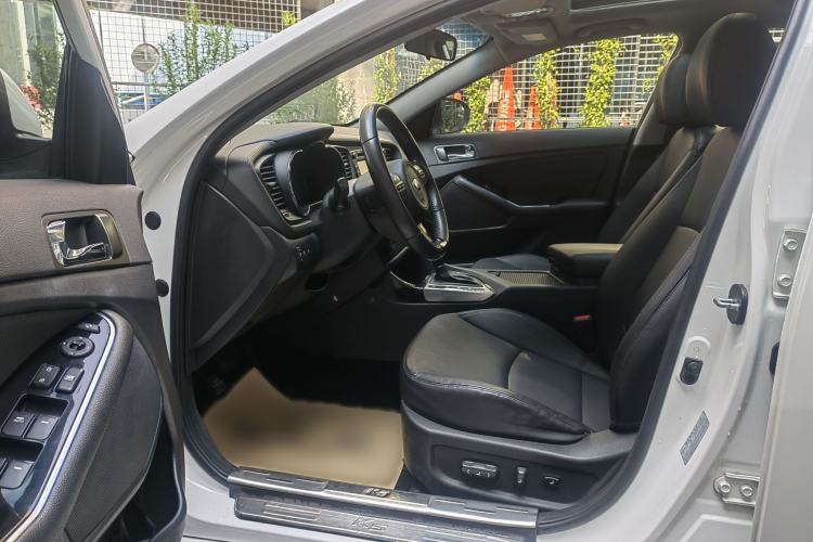 Used Kia K5 2015 2.0L Automatic Special Interior 2