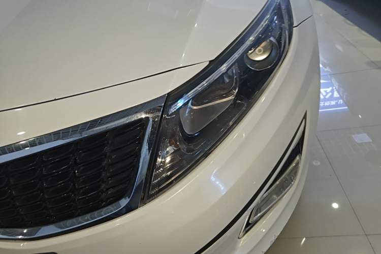Used Kia K5 2015 2.0L Automatic GL Left Front Headlight