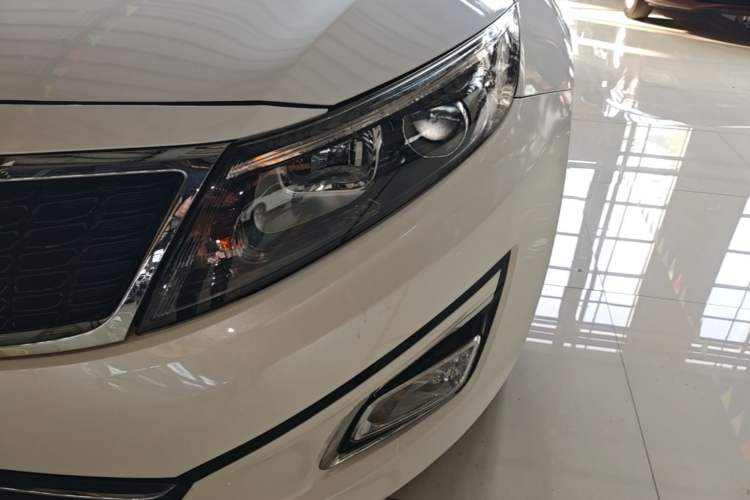 Used Kia K5 2015 2.0L Automatic GL Left Front Headlight