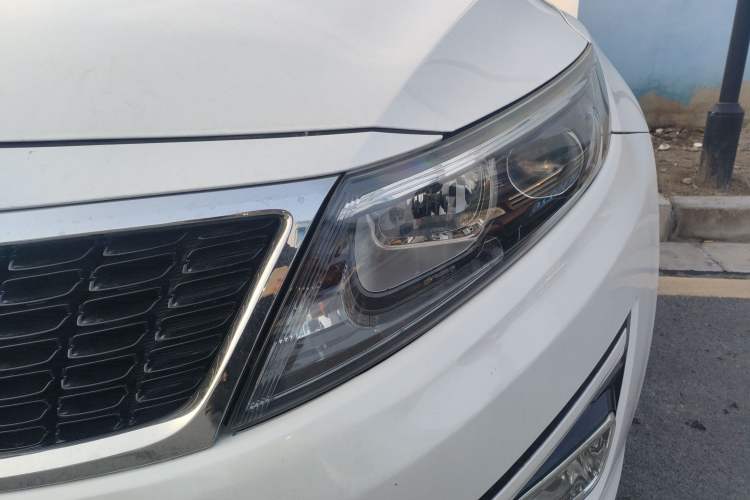 Used Kia K5 2015 2.0L Automatic GLS Left Front Headlight