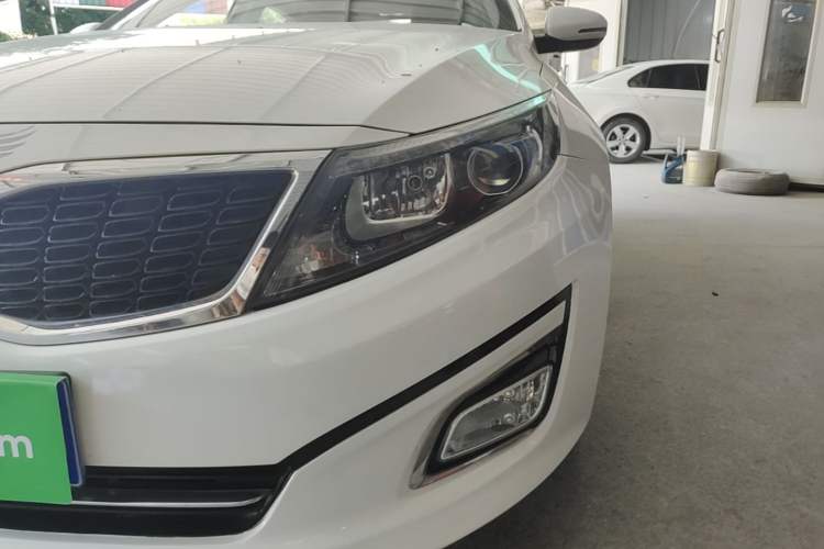 Used Kia K5 2015 2.0L Automatic LUX Left Front Headlight