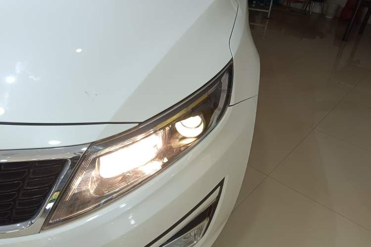 Used Kia K5 2015 2.0L Automatic GL Left Front Headlight