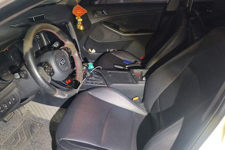 Used Kia K5 2015 2.0L Automatic LUX Left Front Seat
