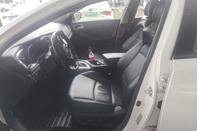 Used Kia K5 2015 2.0L Automatic LUX Left Front Seat
