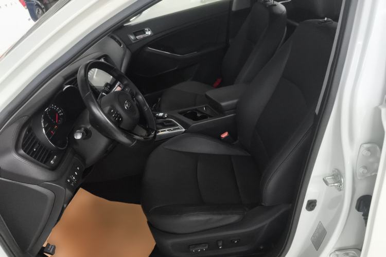 Used Kia K5 2015 2.0L Automatic LUX Left Front Seat