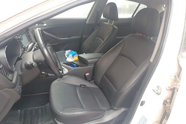 Used Kia K5 2015 2.0L Automatic LUX