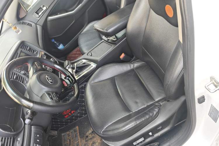 Used Kia K5 2015 2.0L Automatic LUX Left Front Seat
