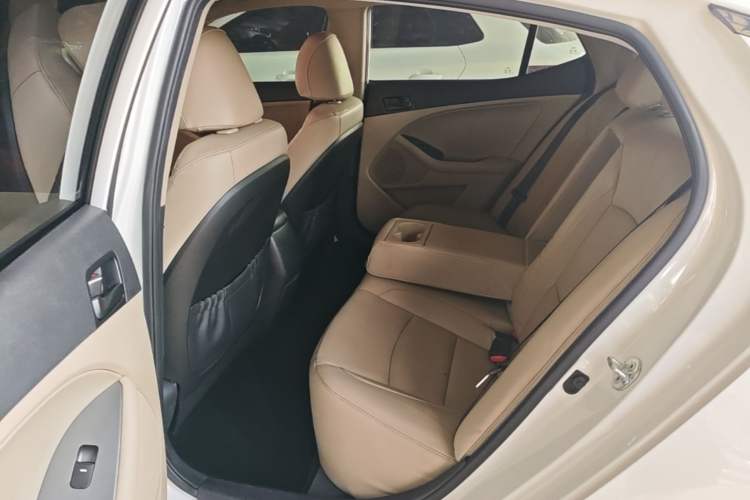 Used Kia K5 2015 2.0L Automatic GL Left Rear Seat