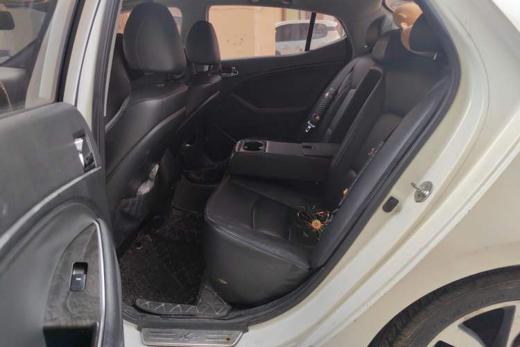 Used Kia K5 2015 2.0L Automatic LUX Left Rear Seat