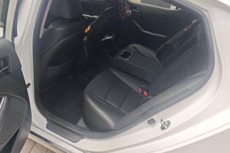 Used Kia K5 2015 2.0L Automatic LUX Left Rear Seat