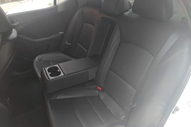 Used Kia K5 2015 2.0L Automatic LUX Left Rear Seat