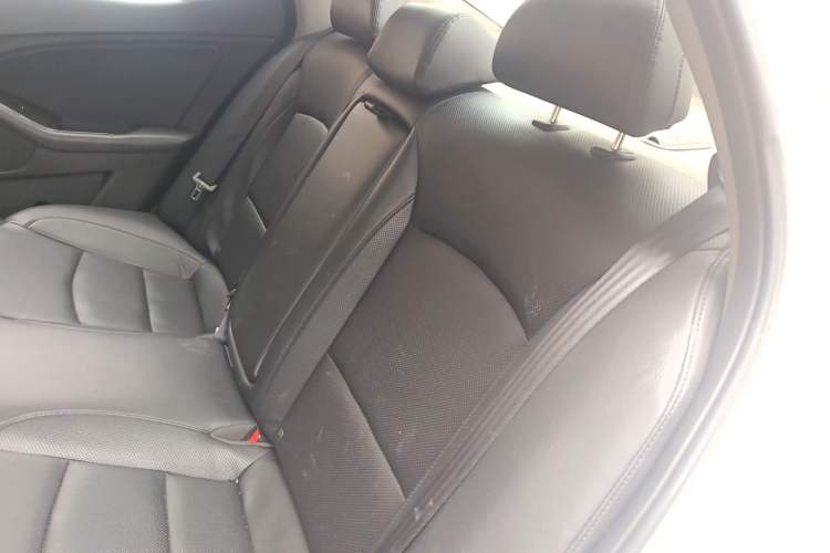 Used Kia K5 2015 2.0L Automatic LUX