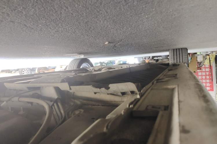 Used Kia K5 2015 2.0L Automatic LUX Left Side Sill