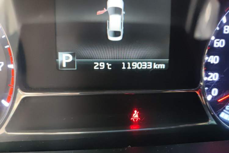 Used Kia K5 2015 2.0L Automatic LUX Odometer Close Up