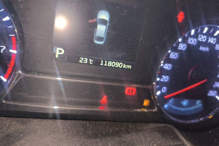 Used Kia K5 2015 2.0L Automatic LUX Odometer Close Up