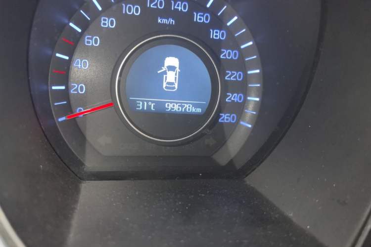 Used Kia K5 2015 2.0L Automatic GL Odometer Close Up