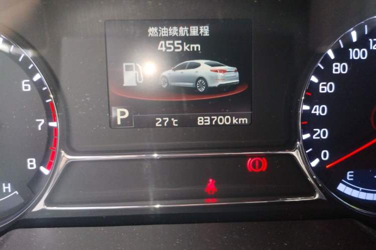 Used Kia K5 2015 2.0L Automatic LUX Odometer Close Up