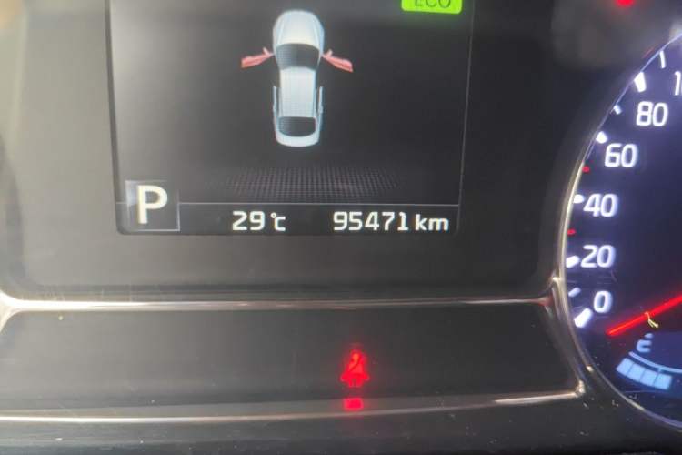 Used Kia K5 2015 2.0L Automatic LUX Odometer Close Up