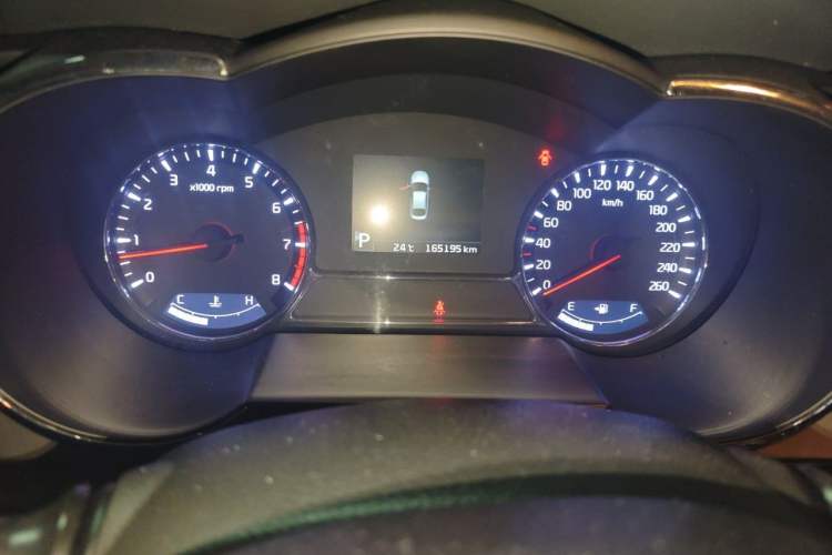 Used Kia K5 2015 2.0L Automatic LUX Odometer Close Up