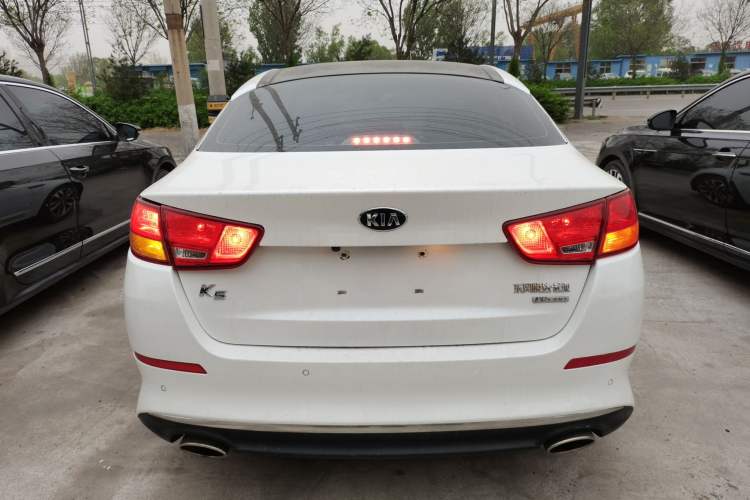 Used Kia K5 2015 2.0L Automatic LUX Rear