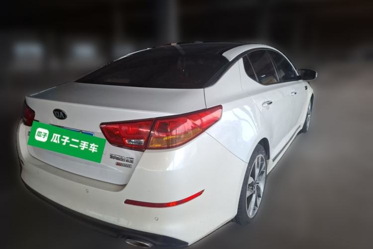 Used Kia K5 2015 2.0L Automatic LUX Rear Right 45 Deg