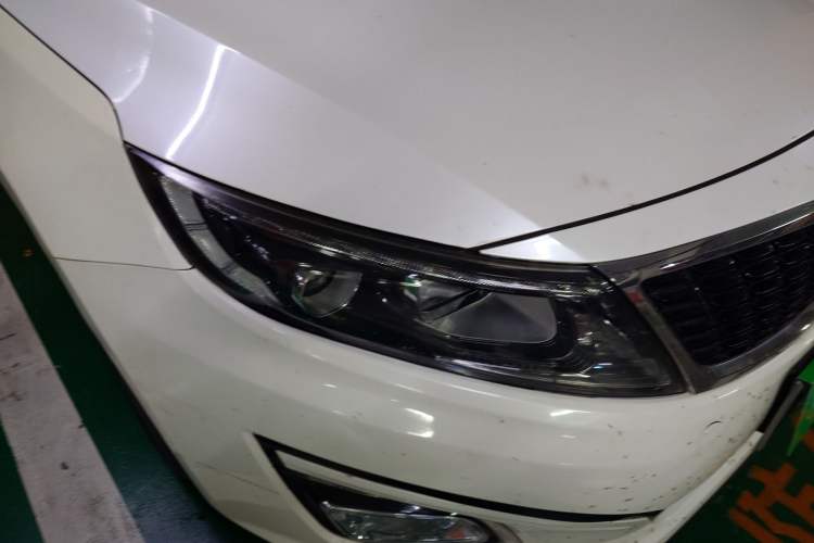 Used Kia K5 2015 2.0L Automatic LUX Right Front Headlight