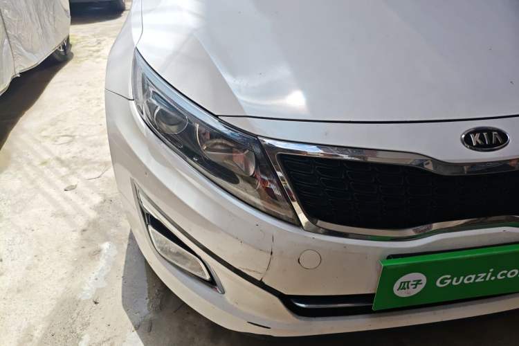 Used Kia K5 2015 2.0L Automatic LUX Right Front Headlight