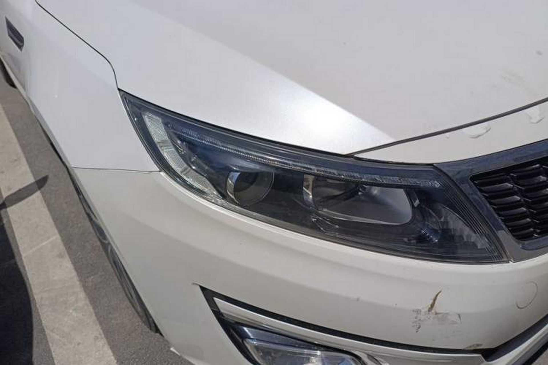 Used Kia K5 2015 2.0L Automatic LUX Right Front Headlight
