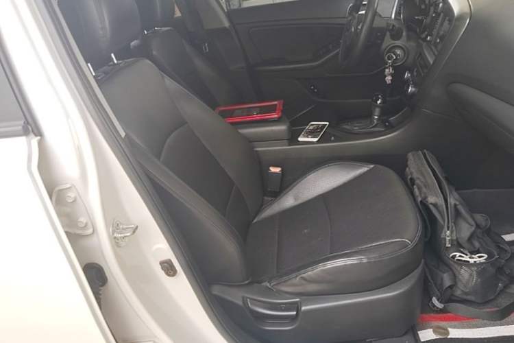 Used Kia K5 2015 2.0L Automatic GLS Right Front Seat