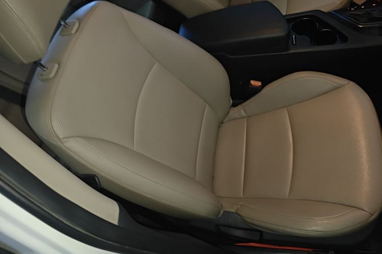 Used Kia K5 2015 2.0L Automatic GL Right Front Seat