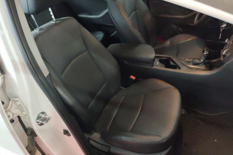 Used Kia K5 2015 2.0L Automatic GLS Right Front Seat
