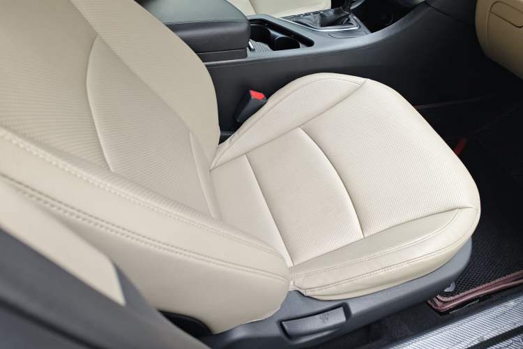 Used Kia K5 2015 2.0L Automatic GL Right Front Seat