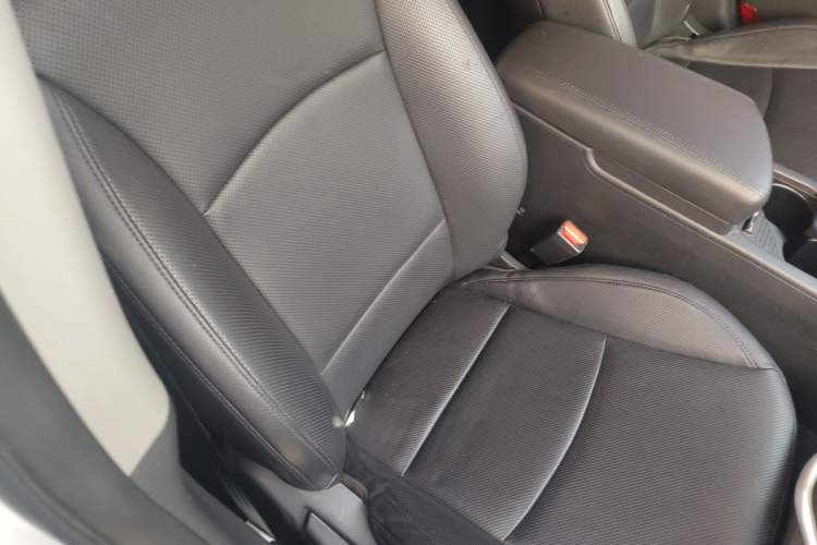 Used Kia K5 2015 2.0L Automatic GLS Right Front Seat