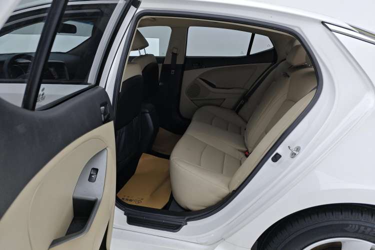 Used Kia K5 2015 2.0L Automatic GL Right Rear Seat