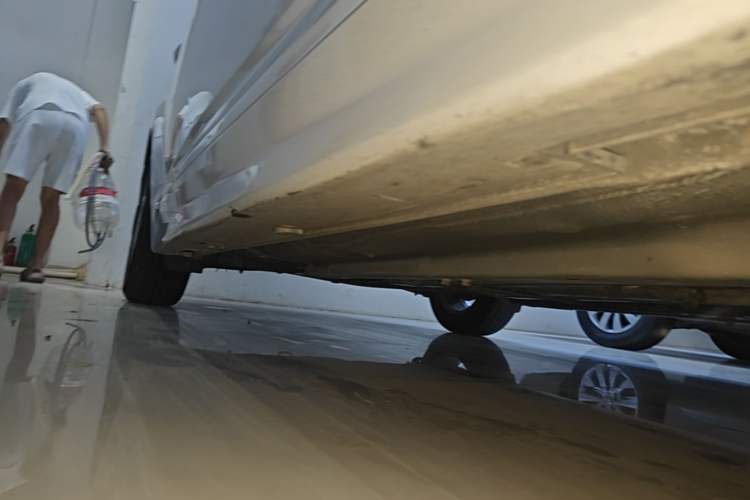 Used Kia K5 2015 2.0L Automatic GL Right Side Sill