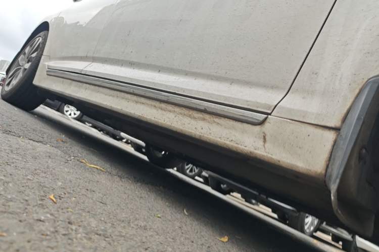 Used Kia K5 2015 2.0L Automatic Special Right Side Sill