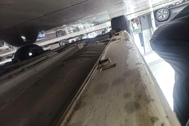 Used Kia K5 2015 2.0L Automatic LUX Right Side Sill