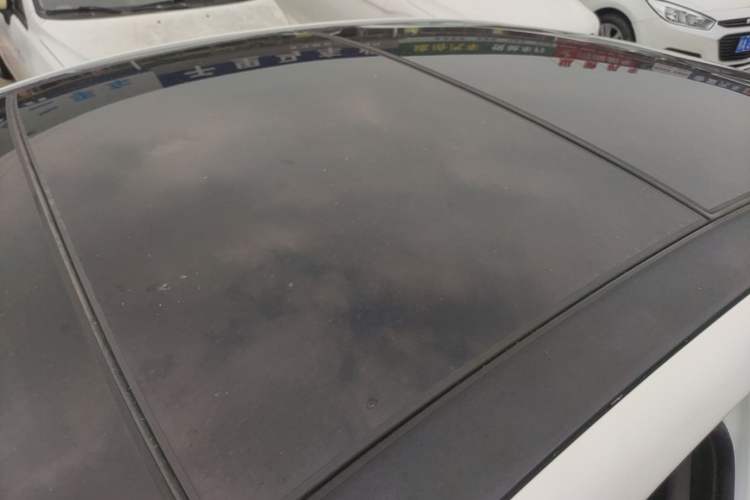 Used Kia K5 2015 2.0L Automatic LUX Roof