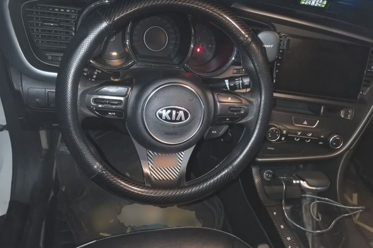 Used Kia K5 2015 2.0L Automatic GL Steering Wheel