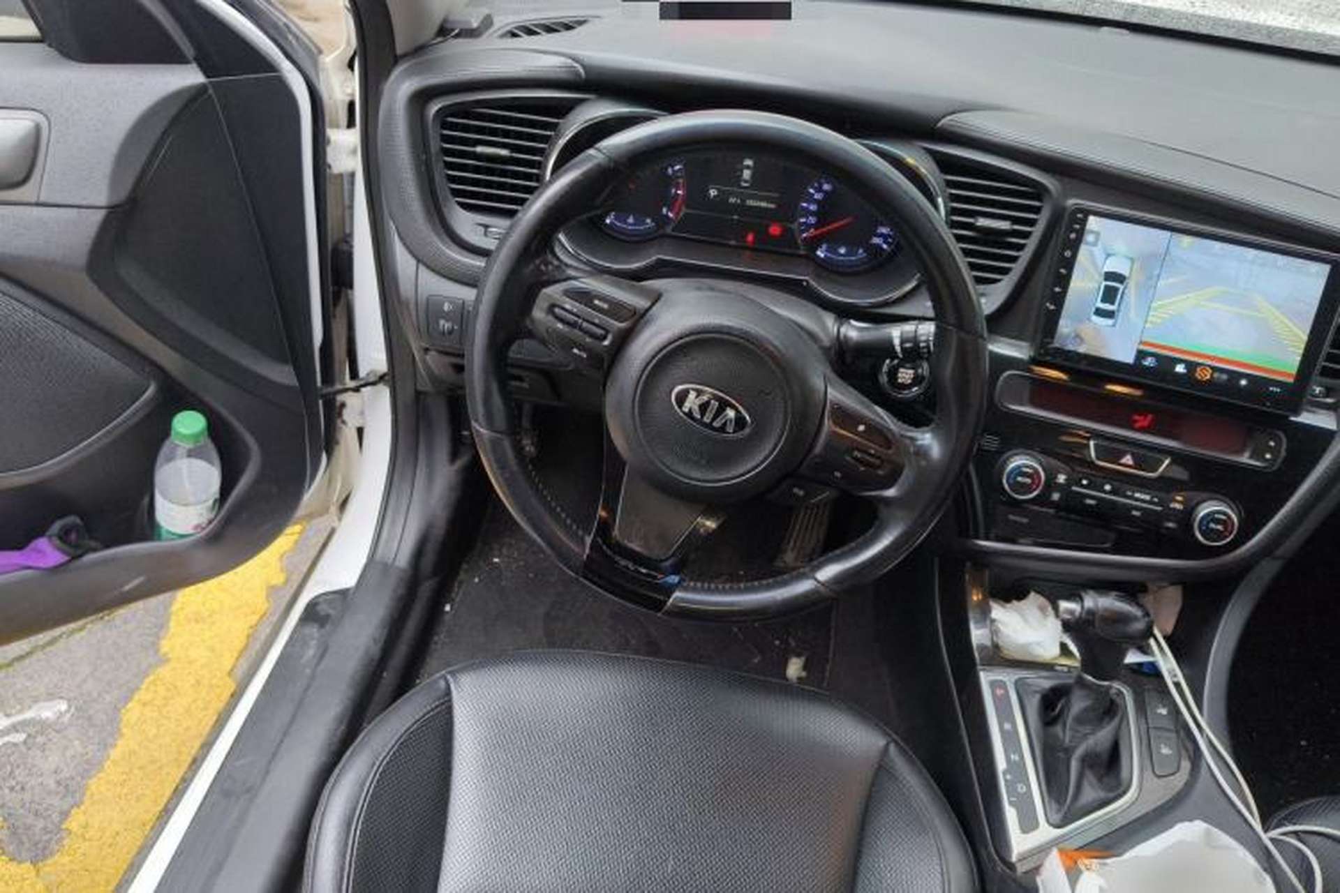 Used Kia K5 2015 2.0L Automatic LUX Steering Wheel