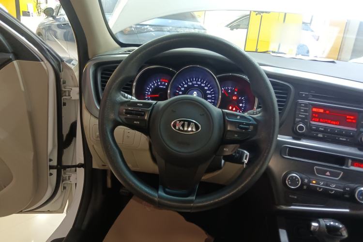 Used Kia K5 2015 2.0L Automatic GL Steering Wheel