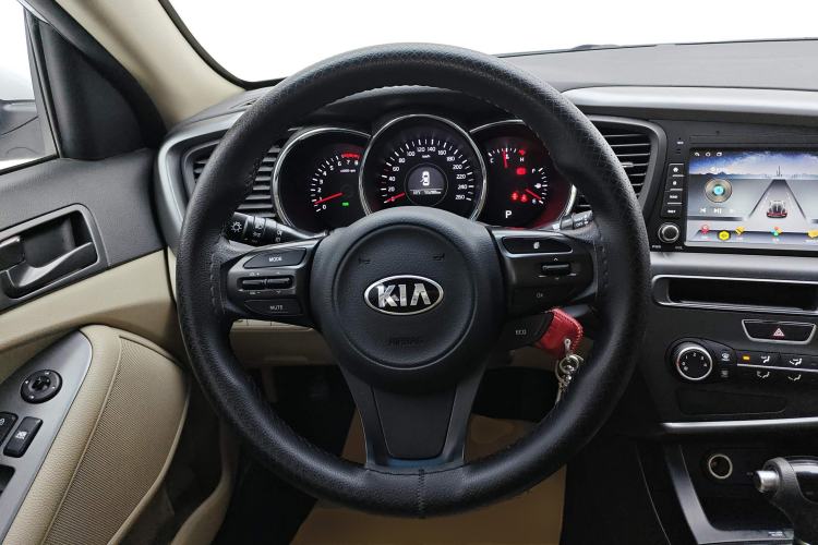 Used Kia K5 2015 2.0L Automatic GL Steering Wheel