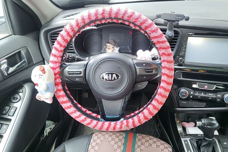 Used Kia K5 2015 2.0L Automatic LUX Steering Wheel