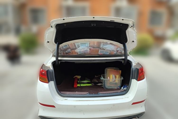 Used Kia K5 2015 2.0L Automatic LUX Trunk