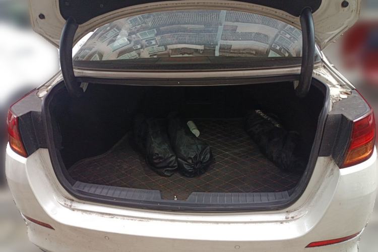 Used Kia K5 2015 2.0L Automatic LUX Trunk