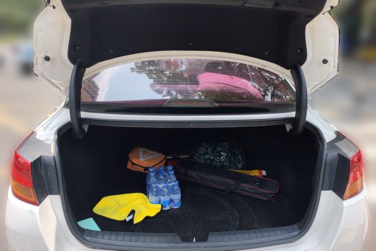 Used Kia K5 2015 2.0L Automatic LUX Trunk
