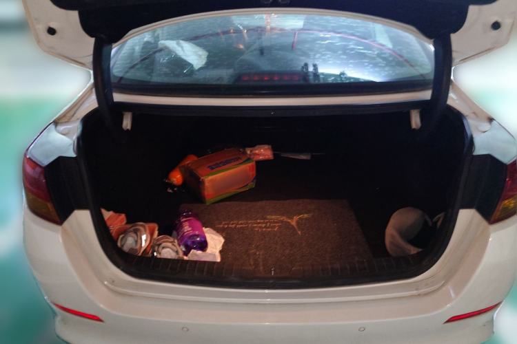 Used Kia K5 2015 2.0L Automatic LUX Trunk
