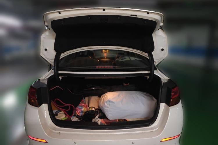 Used Kia K5 2015 2.0L Automatic LUX Trunk