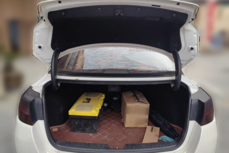 Used Kia K5 2015 2.0L Automatic LUX Trunk